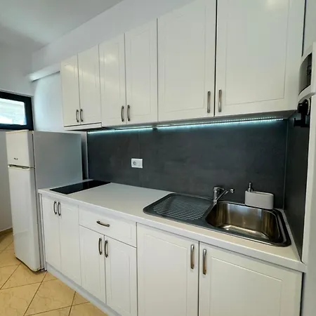 Hotel White Ksamil