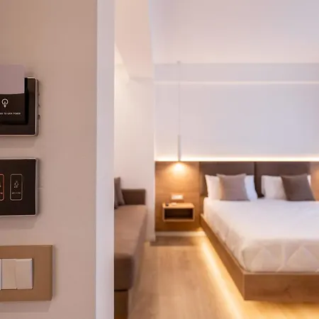 Hotel White 3*