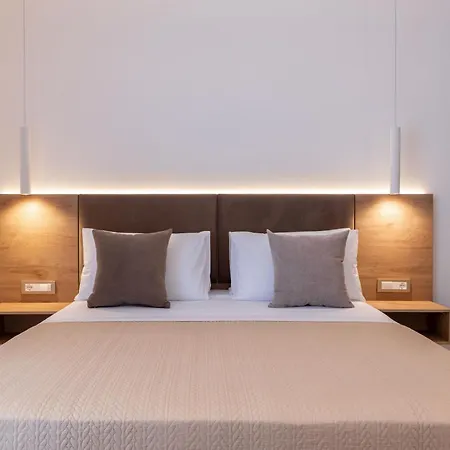White Hotel Ksamil