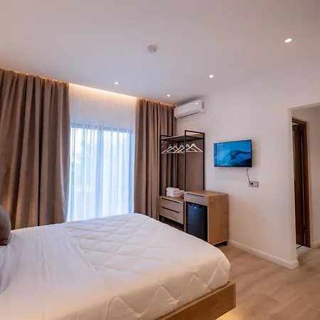 White Hotel 3*