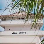 فندق White كساميل