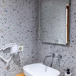 White كساميل