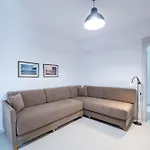 Ξενοδοχείο White 3*