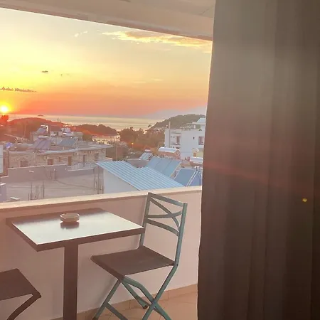 Hotel White 3*